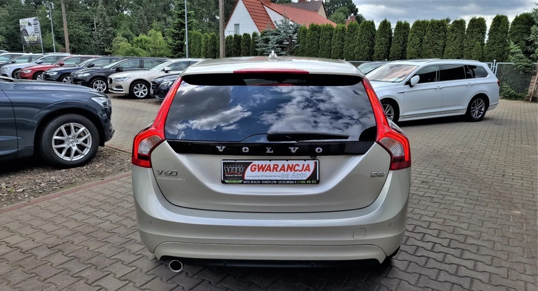Volvo V60 cena 59999 przebieg: 170000, rok produkcji 2018 z Namysłów małe 466